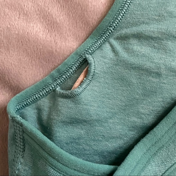 Gymshark Light Green Camo Sports Bra - Picture 6 of 6